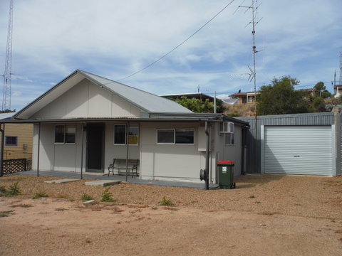 Restashore - Accommodation Southport 0