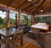 Rose Gums Wilderness Retreat - Southport Accommodation