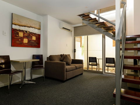 The Waterloo Bay Hotel - Southport Accommodation 5