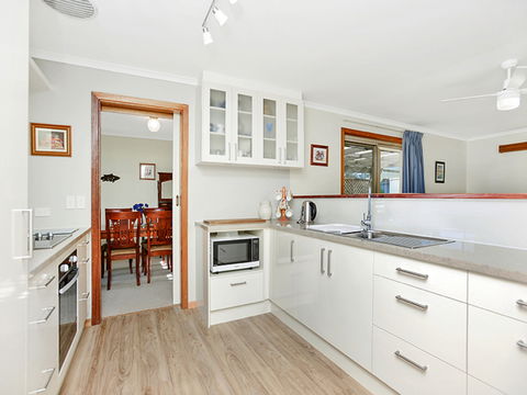 Avalon - Southport Accommodation 1