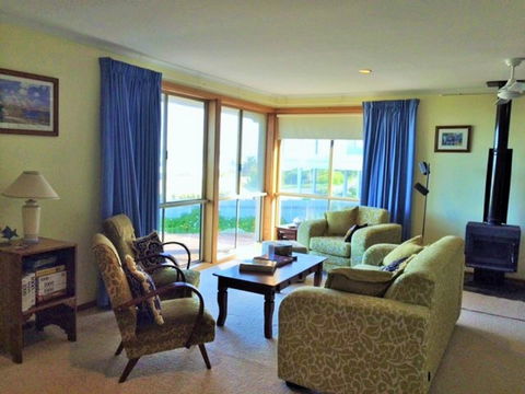 Avalon - Southport Accommodation 2