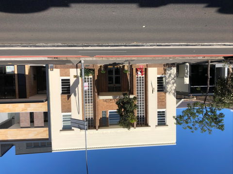 Mrs Banks Boutique Hotel - Southport Accommodation 0
