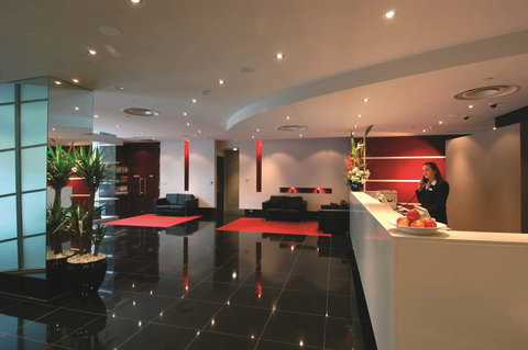 Oaks Adelaide Horizons Suites - Accommodation Southport 2