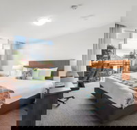 Quality Hotel Bayside Geelong - Accommodation Southport