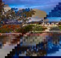 Stonewell Cottages and Vineyards - Southport Accommodation