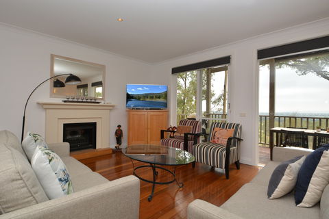 Villa Tranquility - Southport Accommodation 1