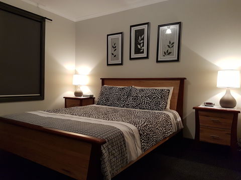 Wudinna Farm View - Southport Accommodation 1