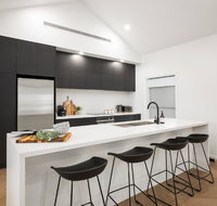 Abode Accommodations - Southport Accommodation