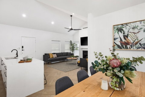 Abode Accommodations - Southport Accommodation 1