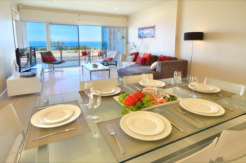 Adelaide Luxury Beach House - Accommodation Southport 2