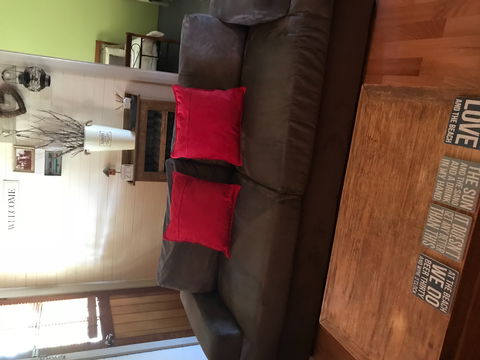 Anderl's Beach Cottage - Southport Accommodation 1
