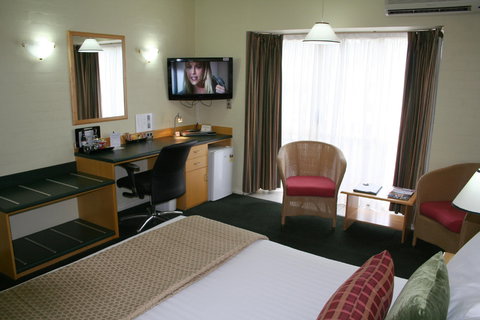 Grand Country Lodge - Southport Accommodation 0