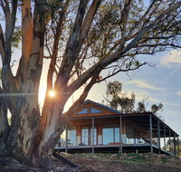 Kestrel Nest EcoHut - Southport Accommodation