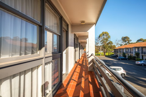 Nightcap At Ferntree Gully Hotel - Accommodation Southport 1