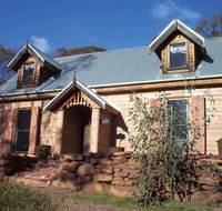 Table Top Mountain Cottages - Southport Accommodation