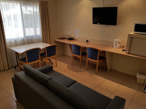 The Palms Motel Chinchilla - Accommodation Southport 2