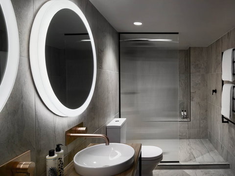 Zagame’s House - Accommodation Southport 2