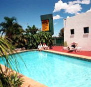 Mawarra Motel - Southport Accommodation