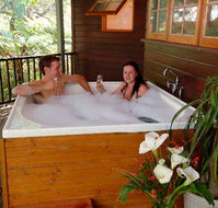 Yallingup Lodge Spa Retreat - Southport Accommodation