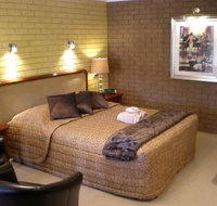 Estelle Kramer Motor Inn - Accommodation Southport