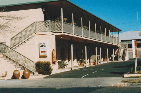 New England Motor Inn - Accommodation Southport