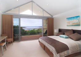 Augusta Hotel Motel - Accommodation Southport 2