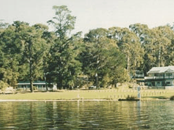 Rest Point Holiday Village - Accommodation Southport