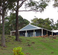 Vista Ridge Estate - Top Paddock Cottage - Accommodation Southport