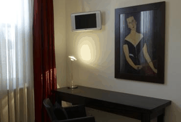 Eight Nicholson - Accommodation Southport