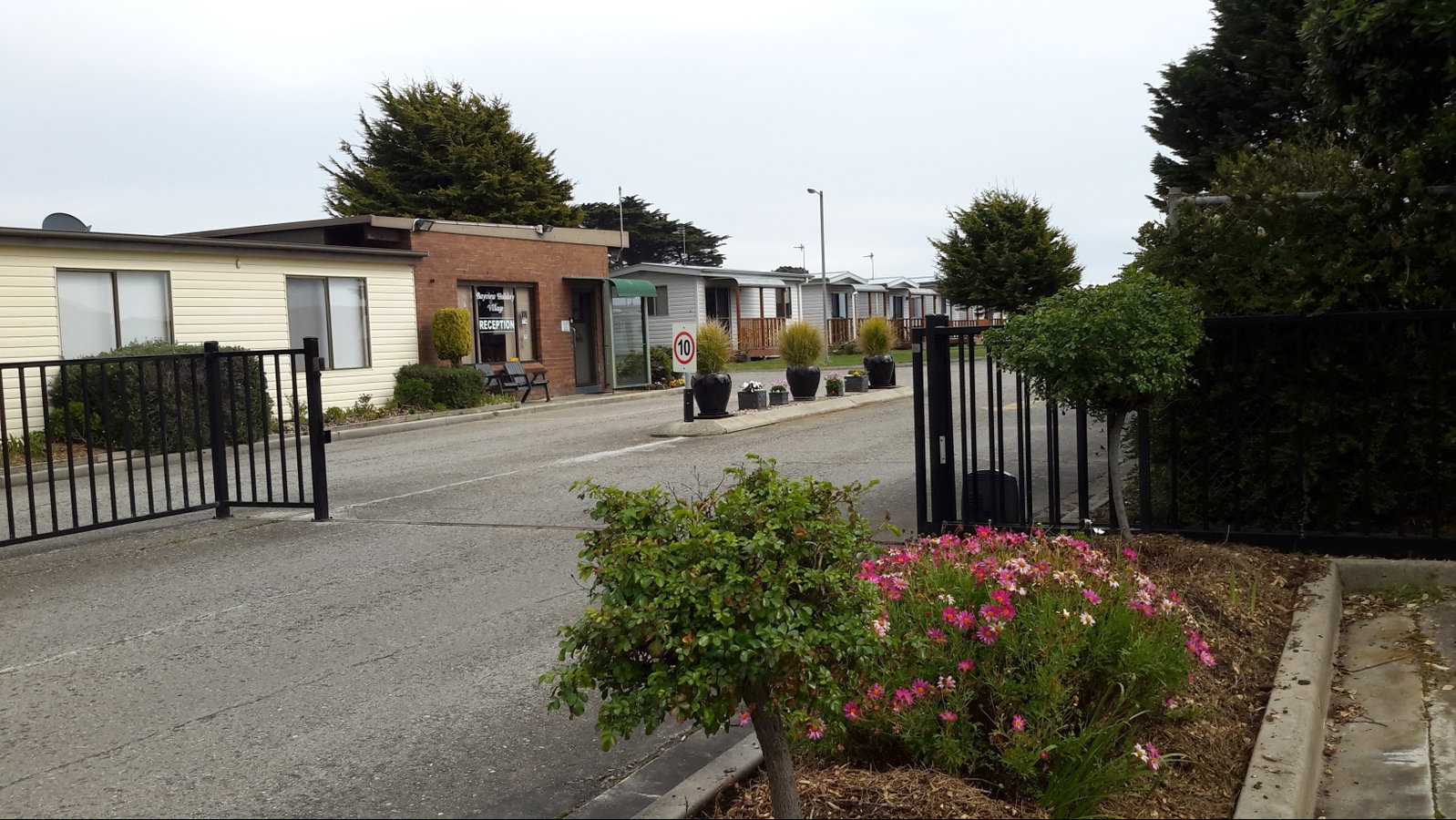 Don TAS Southport Accommodation