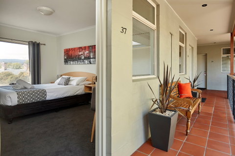Elphin  Motel & Serviced Apartments - Southport Accommodation 1