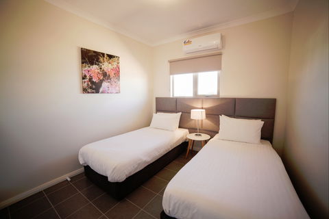 Exmouth Escape Resort - Southport Accommodation 1