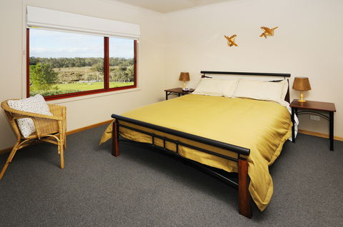 Frog Gully Cottages - Accommodation Southport 2