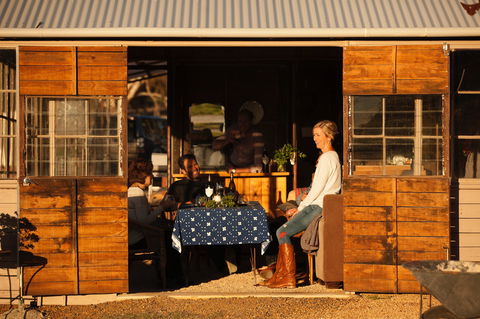 Hutton Vale Farm - Southport Accommodation 0