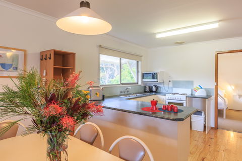 Jetty Road Retreat - Southport Accommodation 2