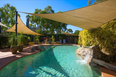 Vatu Sanctuary - Southport Accommodation 1
