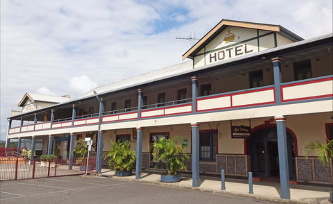 Crown Hotel Motel - Southport Accommodation 0