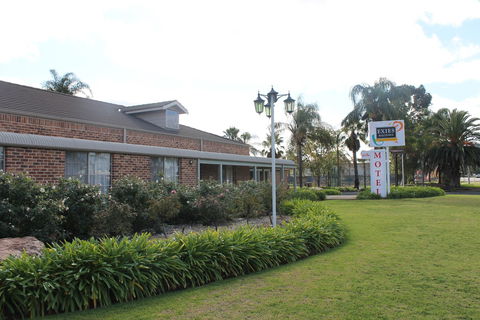 Exies Bagtown Motel - Southport Accommodation 2