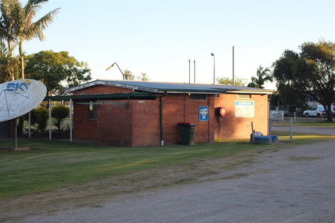 Grafton Greyhound Racing Club Caravan Park - Accommodation Southport 0