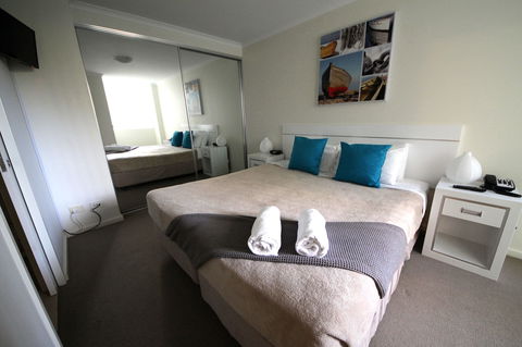 Mantra Aqua Resort - Accommodation Southport 1