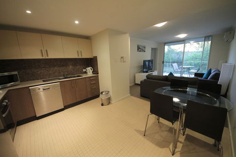 Mantra Aqua Resort - Accommodation Southport 2