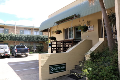 Mid City Motor Inn - Accommodation Southport 2