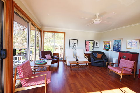 Monaro Cottage - Southport Accommodation 0