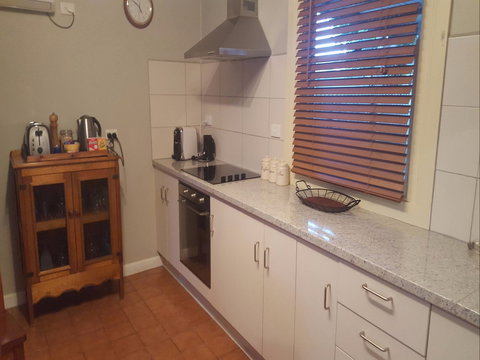 Ruby's Cottage - Accommodation Southport 1