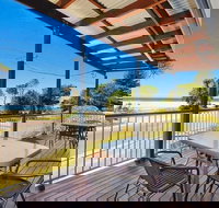 Seascape Holiday Apartments Lake Cathie - Accommodation Southport