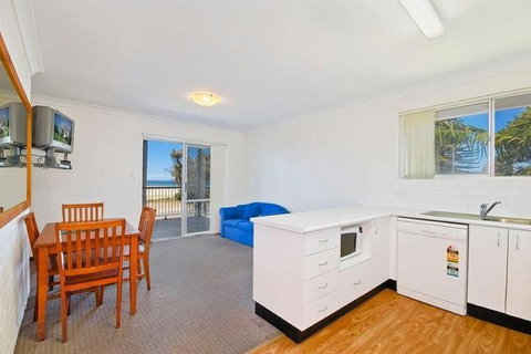 Seascape Holiday Apartments Lake Cathie - Accommodation Southport 2