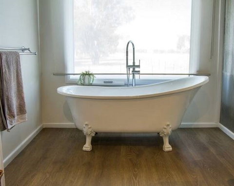 The Fleece - Luxury Farm Stay - Accommodation Southport 2