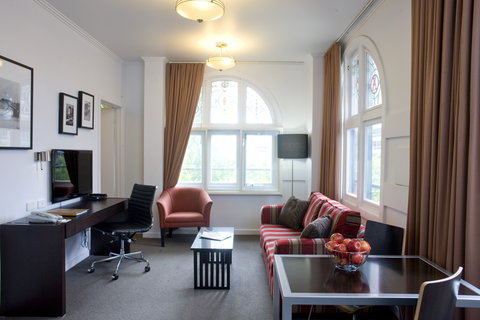 Alto Hotel On Bourke - Accommodation Southport 2