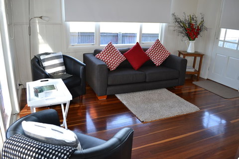 Calgary Accommodation & Killara Accommodation - Accommodation Southport 2