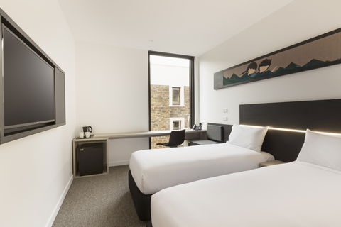 Ibis Adelaide - Southport Accommodation 1